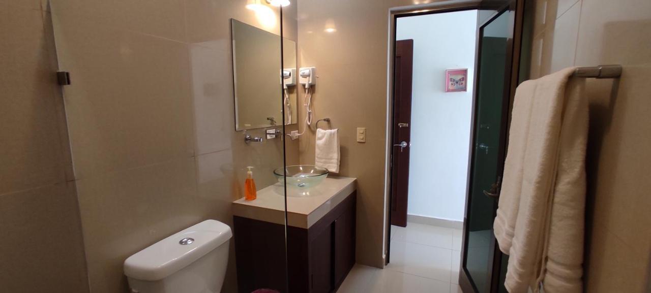 Casa Abril Cozzy Suites Cancún Exterior foto