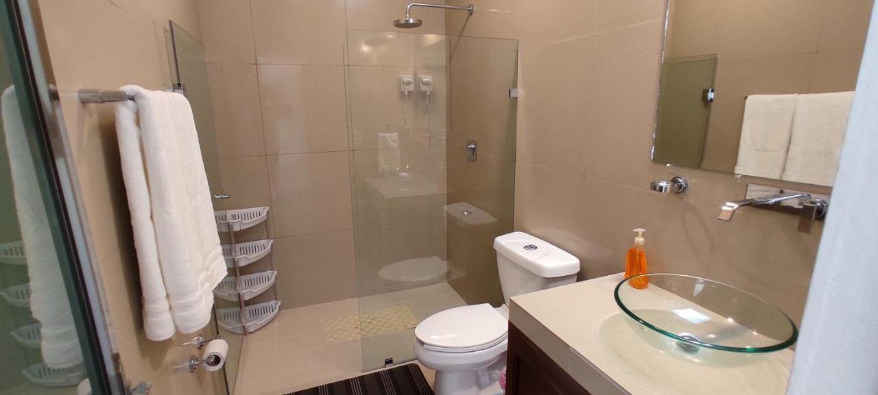 Casa Abril Cozzy Suites Cancún Exterior foto